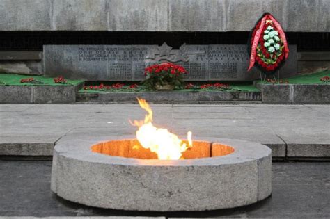 Вечный огонь в Новгороде Великом