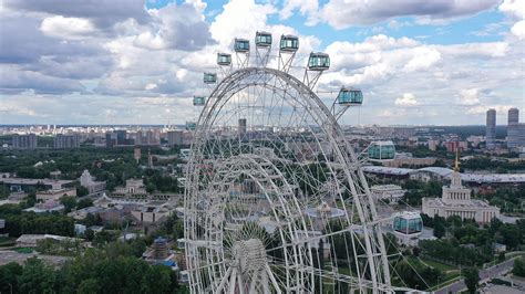 Лучшие аттракционы для детей на ВДНХ