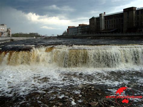 Нарвский водопад