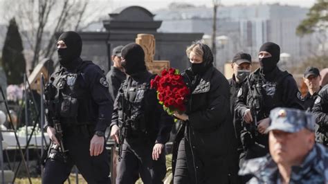 На похоронах говорили так прекрасно