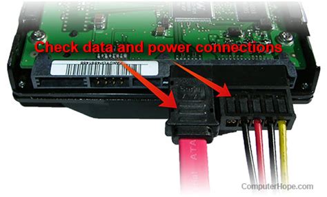 Проверьте подключение кабеля SATA