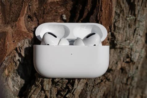 Рекомендации по уходу за наушниками AirPods