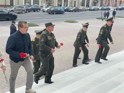 Символы благодарности и уважения