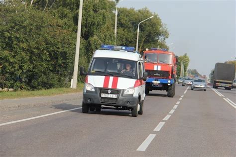 Уступка дороги аварийным и спецтранспорту