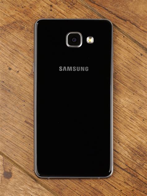 Шаги по открытию крышки Samsung Galaxy A5